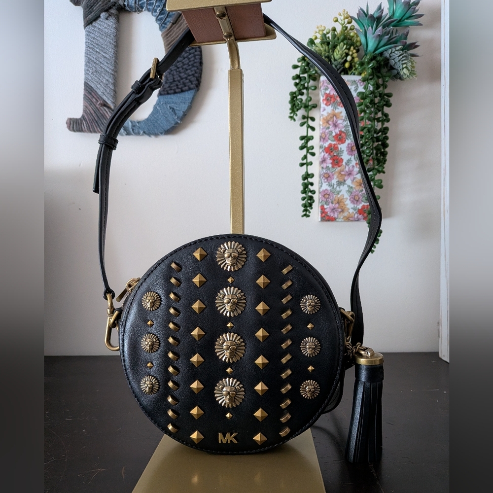 Michael Kors Delaney Canteen Crossbody - Lion Head Studded Leather - Black